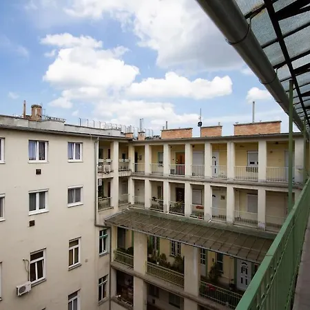 Marvany Deluxe On The Elit Buda Side By Newave Budapest